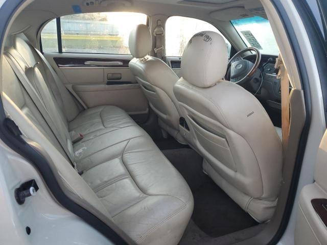 2004 Lincoln Town Car Ultimate