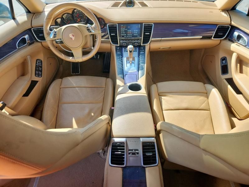 2014 Porsche Panamera 2