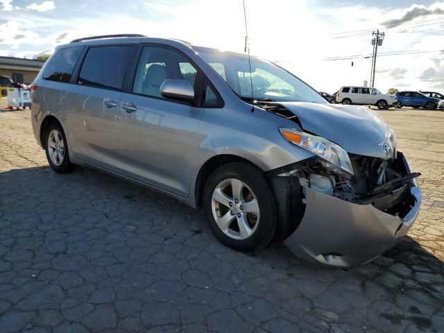 2014 Toyota Sienna LE