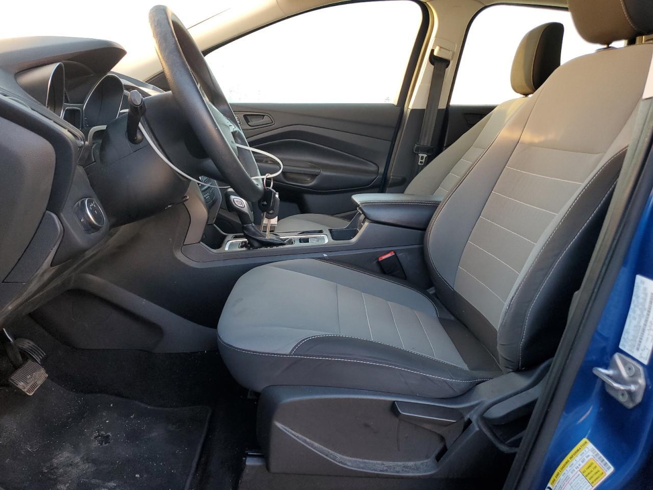 2019 Ford Escape s