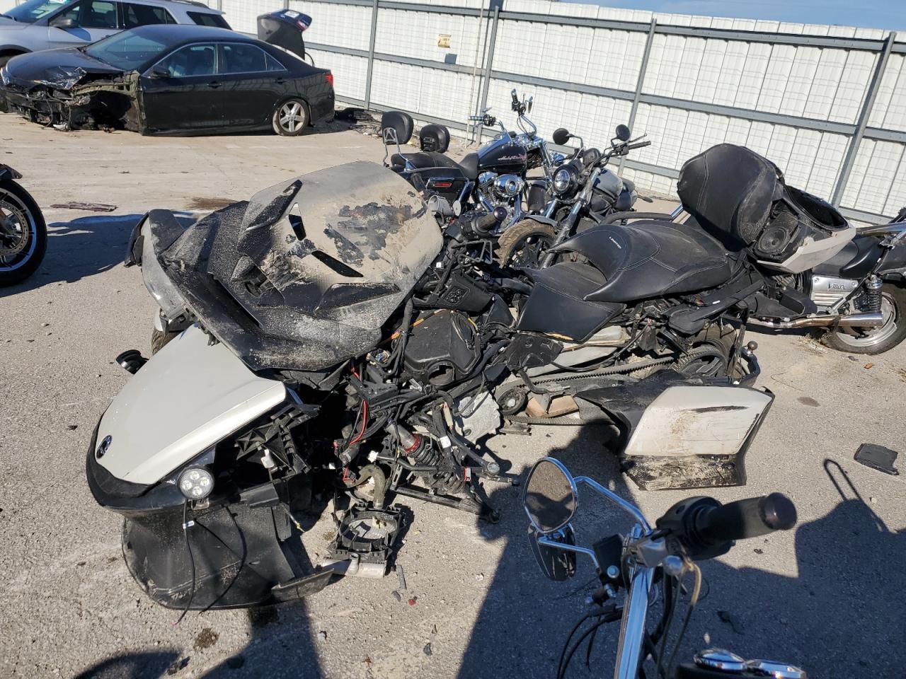 2021 Can-Am Spyder Roadster RT