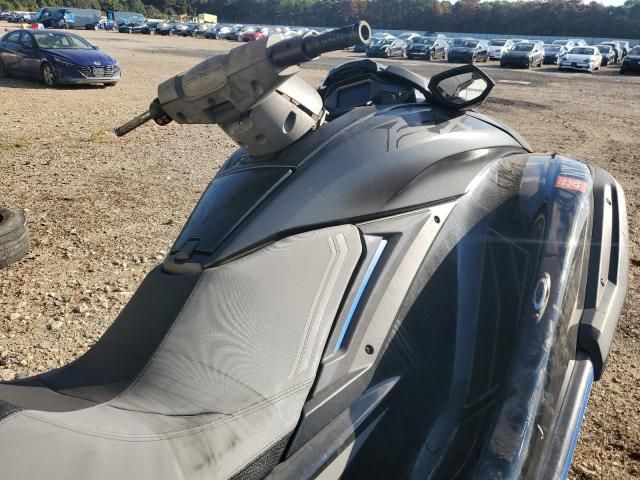 2020 Yamaha Svho Limited