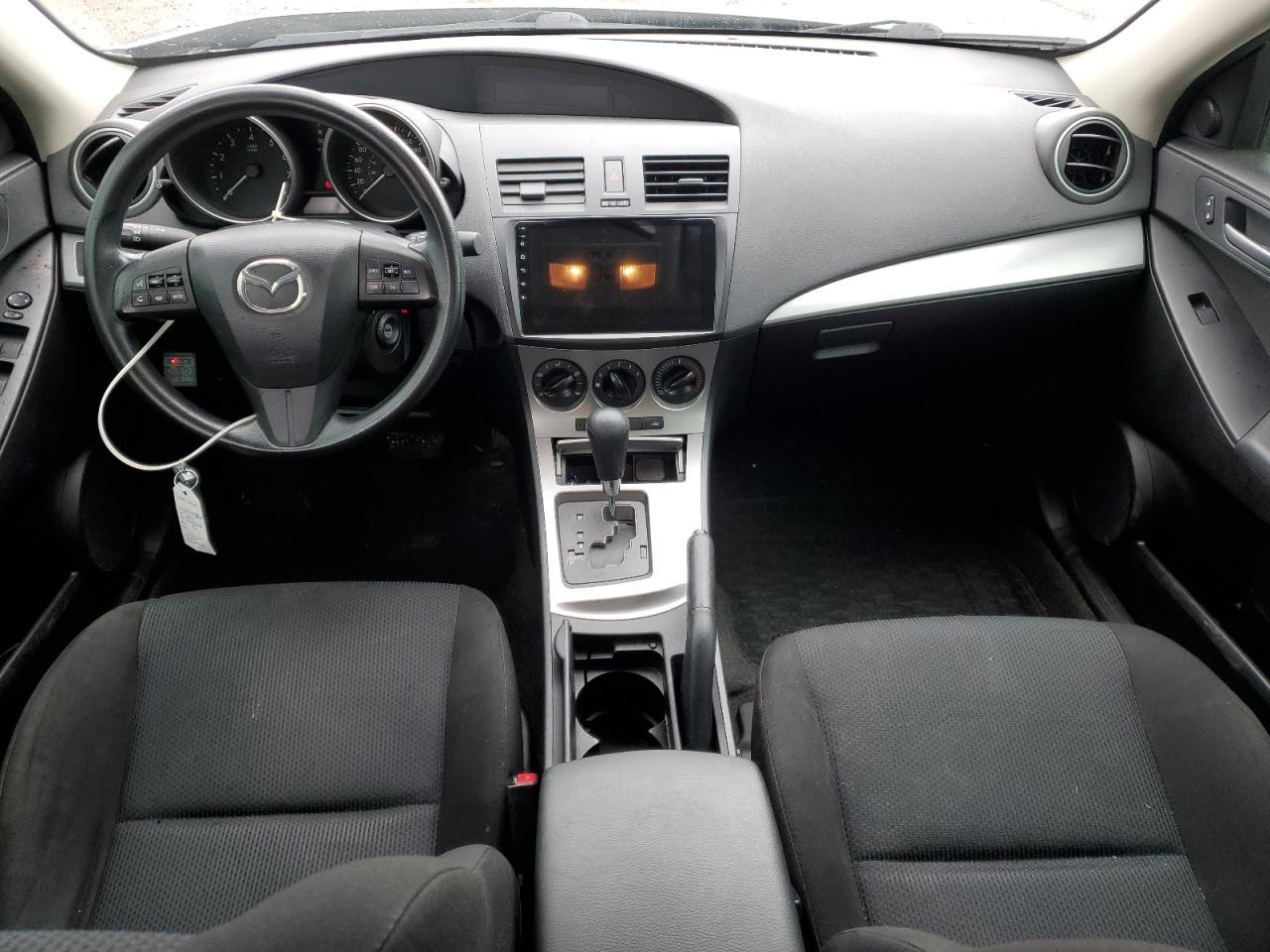 2011 Mazda 3 I