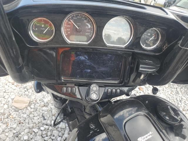 2022 Harley-Davidson Flhxst