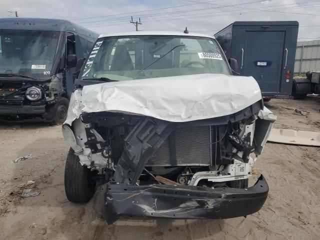 2022 GMC Savana Cutaway G3500