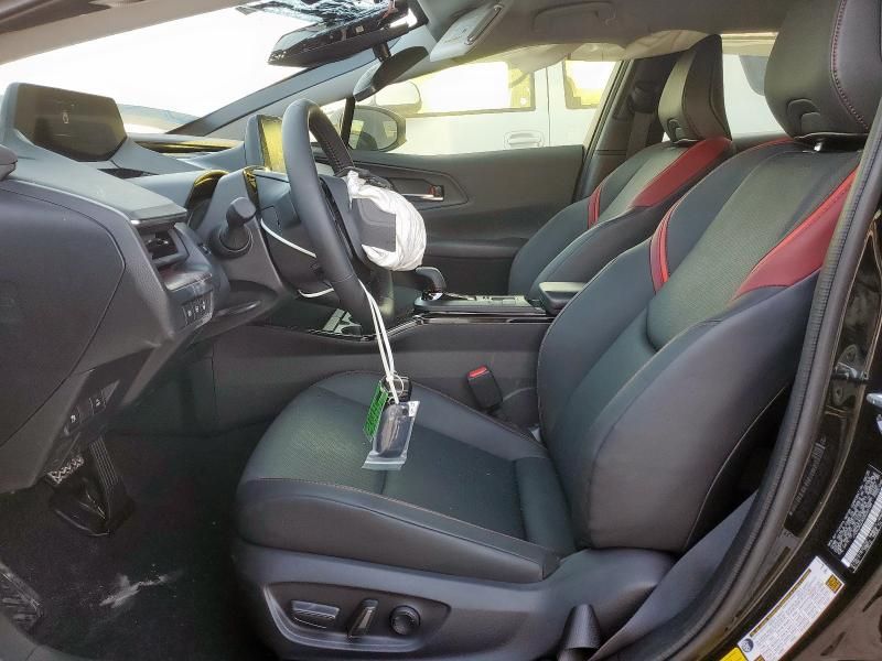 2025 Toyota Prius Prime SE