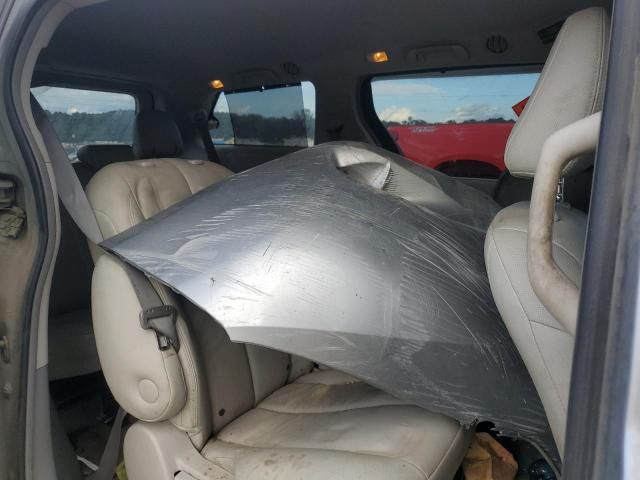 2014 Toyota Sienna LE