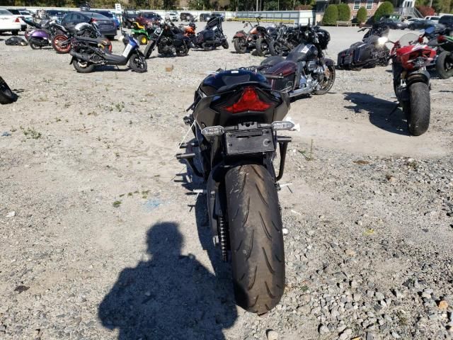 2022 Kawasaki ZX1002 M