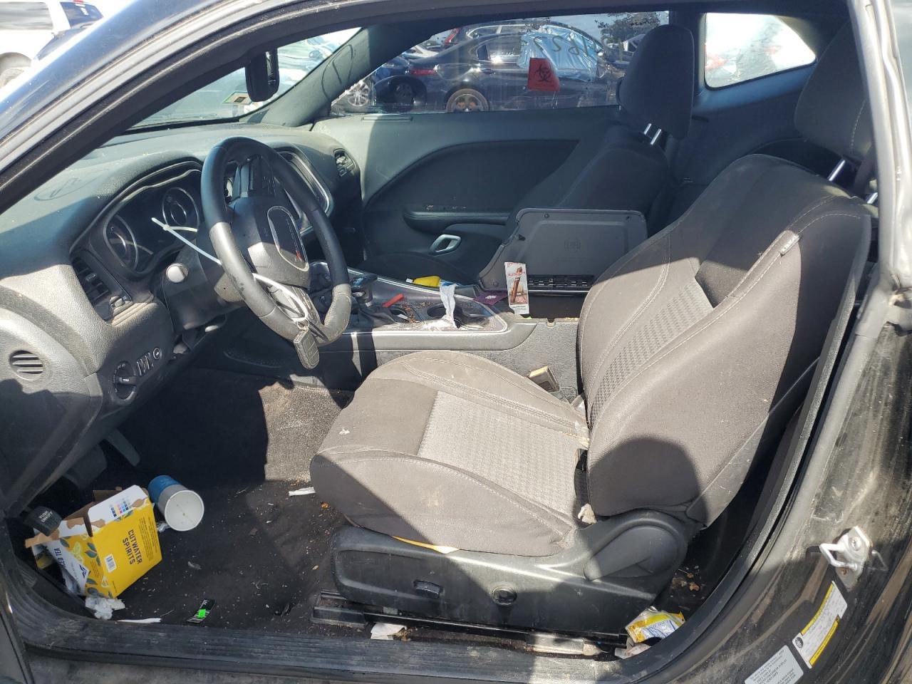 2015 Dodge Challenger sxt