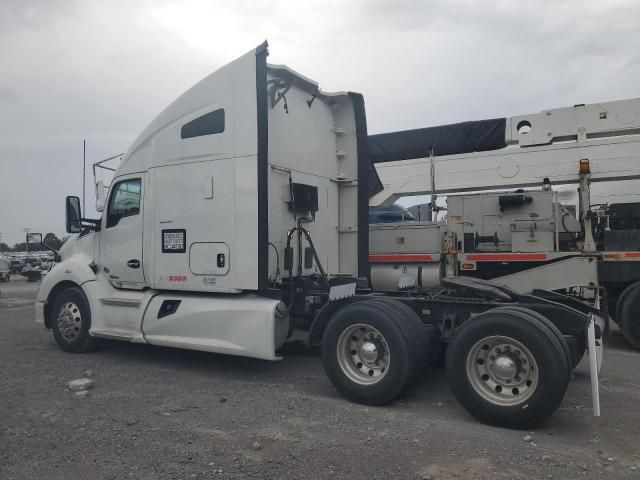 2020 Kenworth T680 Semi Truck