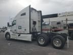 2020 Kenworth T680 Semi Truck