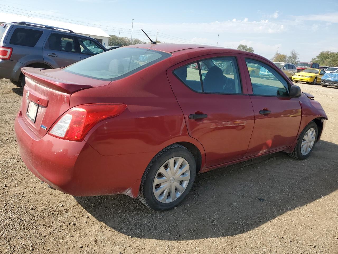 2014 Nissan Versa s