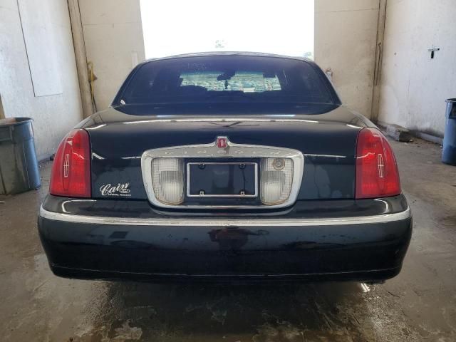 1999 Lincoln Town Car Signature