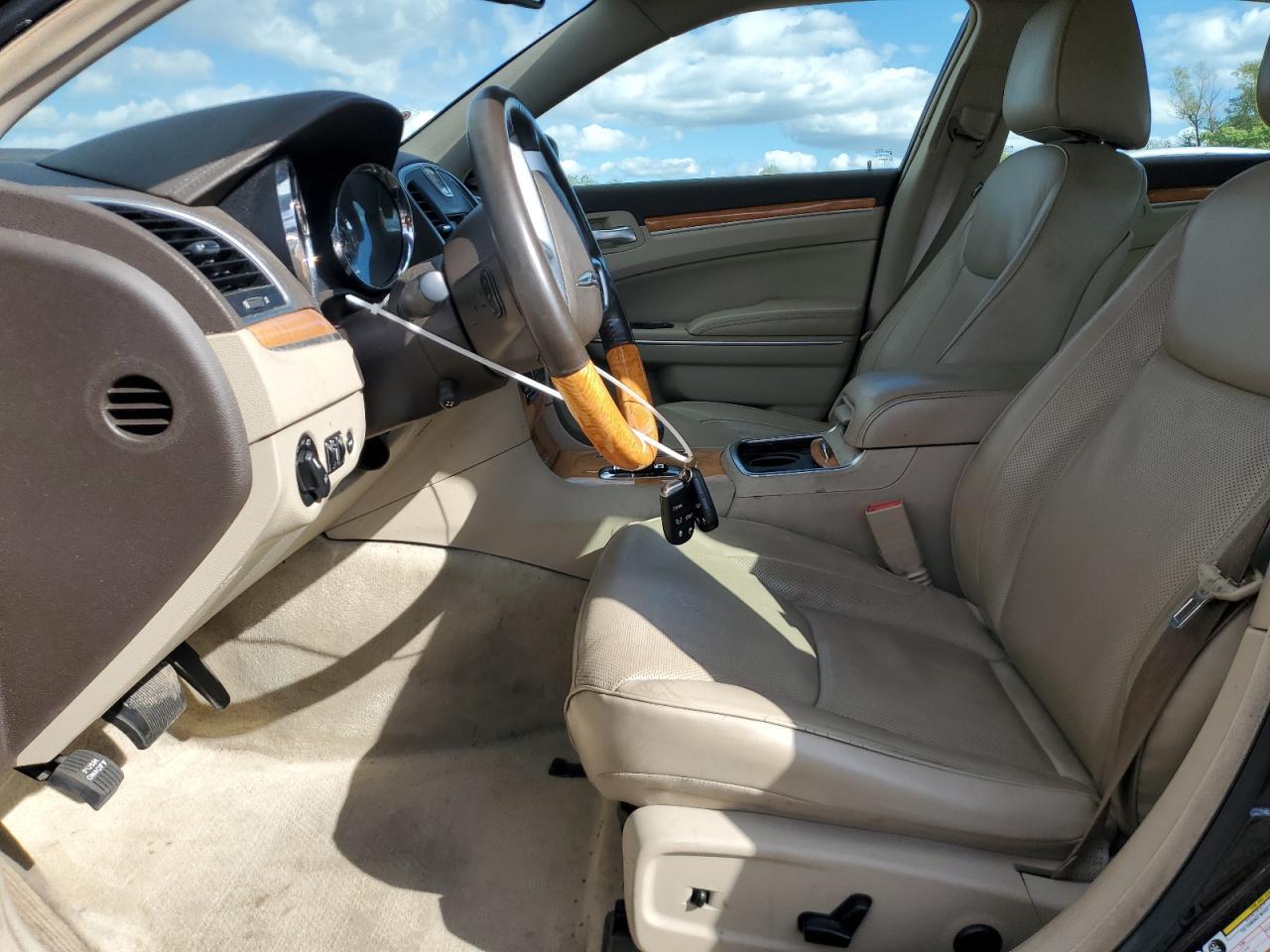 2012 Chrysler 300 Limited