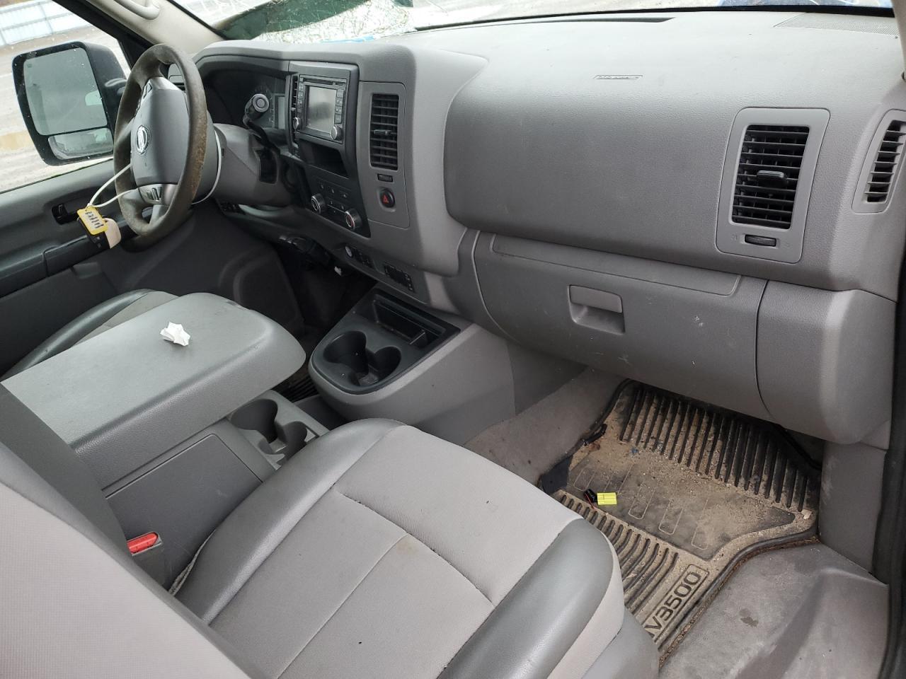 2017 Nissan NV 3500 S