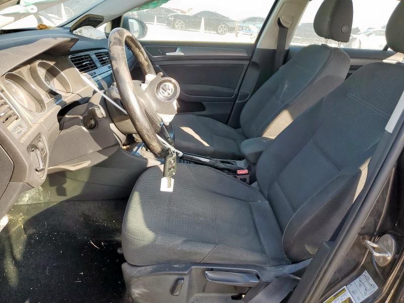 2018 Volkswagen Golf S