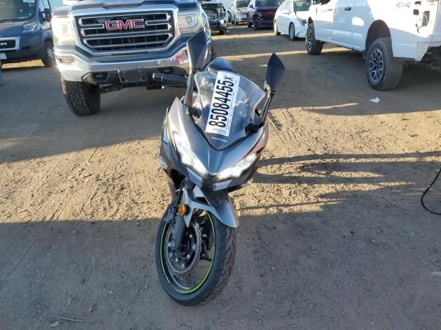 2021 Kawasaki EX400