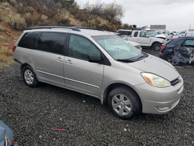 2004 Toyota Sienna xle