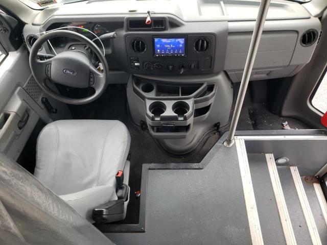 2017 Ford E450 Shuttle bus