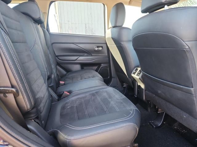 2020 Mitsubishi Outlander se