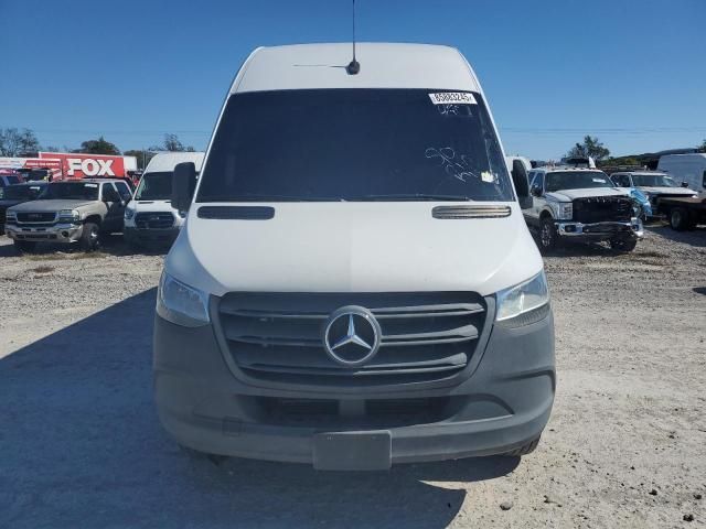 2021 Mercedes-Benz Sprinter 2500