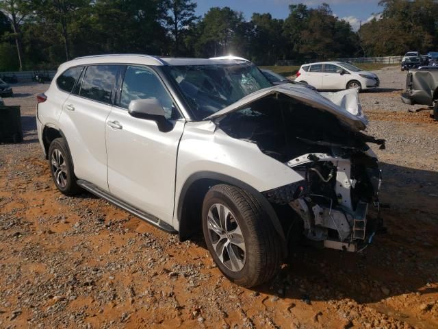 2020 Toyota Highlander xle