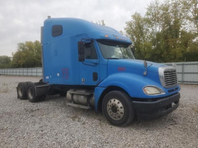 2005 Freightliner Columbia 120 Semi Truck