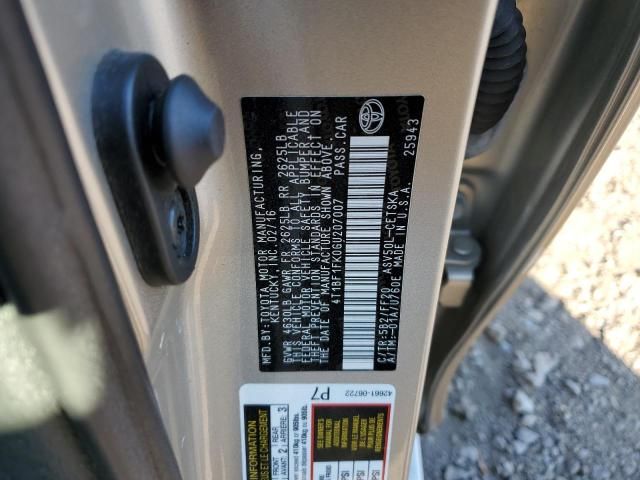 2016 Toyota Camry le