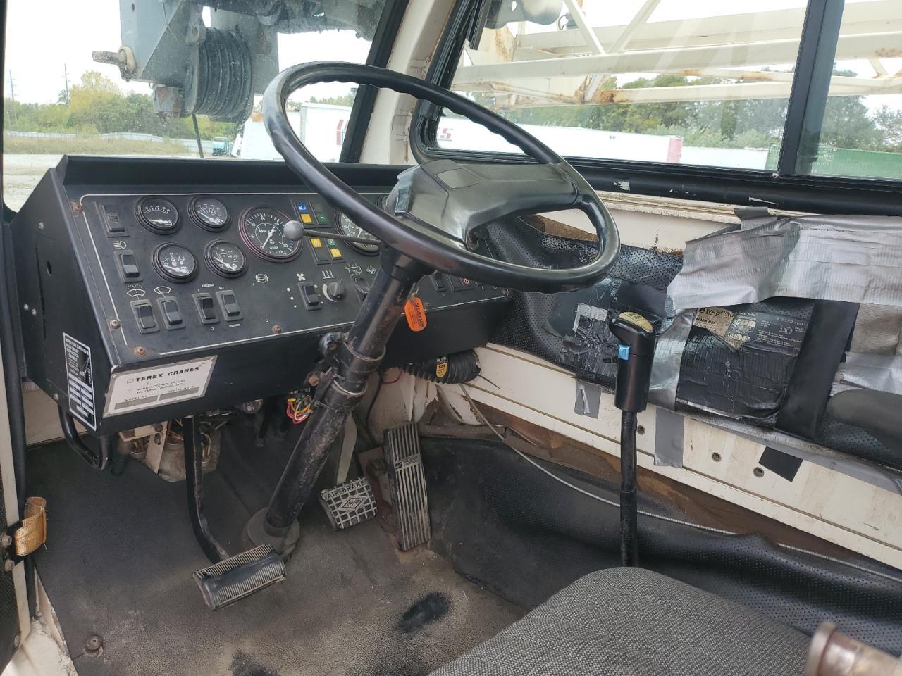 2001 Terex T340 Crane