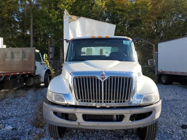 2020 International Mv607 box Truck