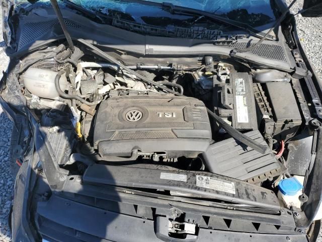 2018 Volkswagen Golf Sportwagen S