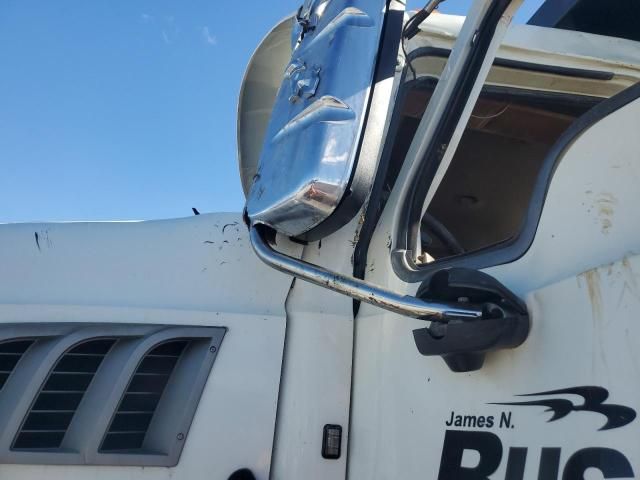 2016 Mack GU713 Dump Truck