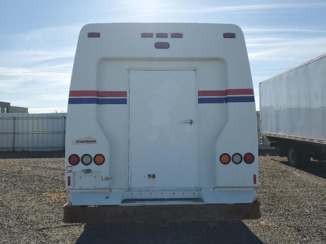 2009 Ford Econoline E450 Super Duty Cutaway Van