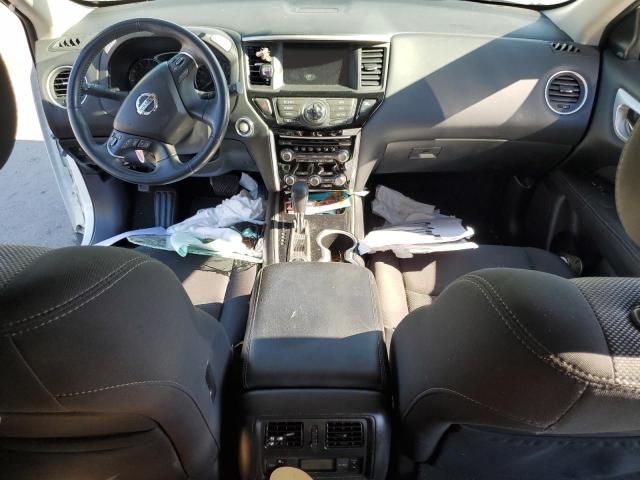 2020 Nissan Pathfinder sv