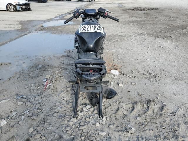 2021 Kawasaki EX650 M