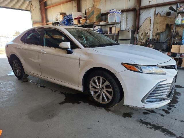 2021 Toyota Camry le