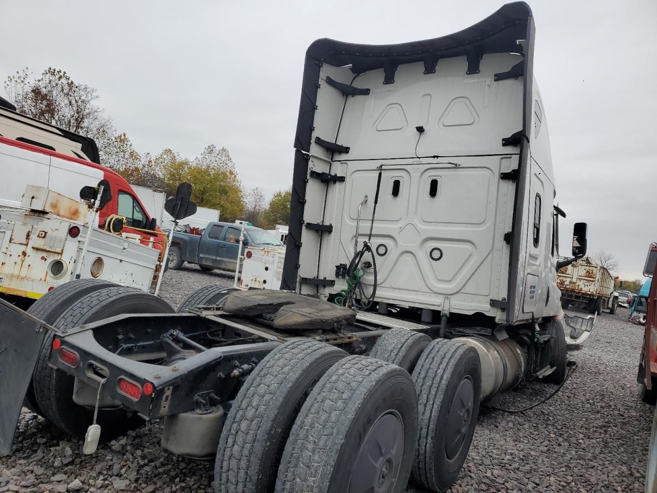 2023 Freightliner Cascadia 126 Semi Truck