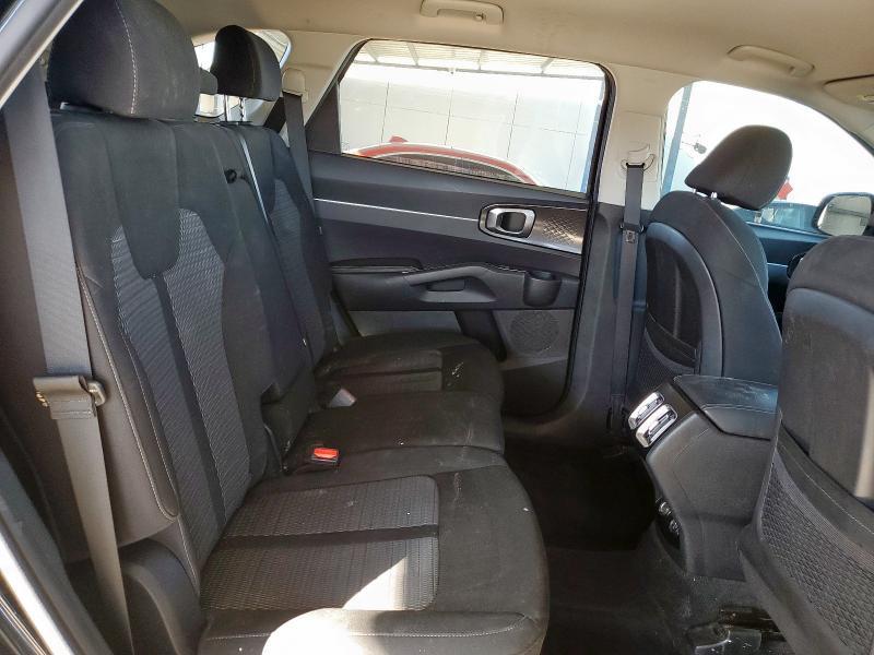 2023 KIA Sorento lx