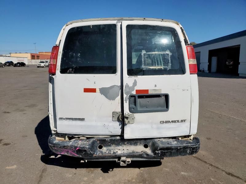 2010 Chevrolet Express G2500