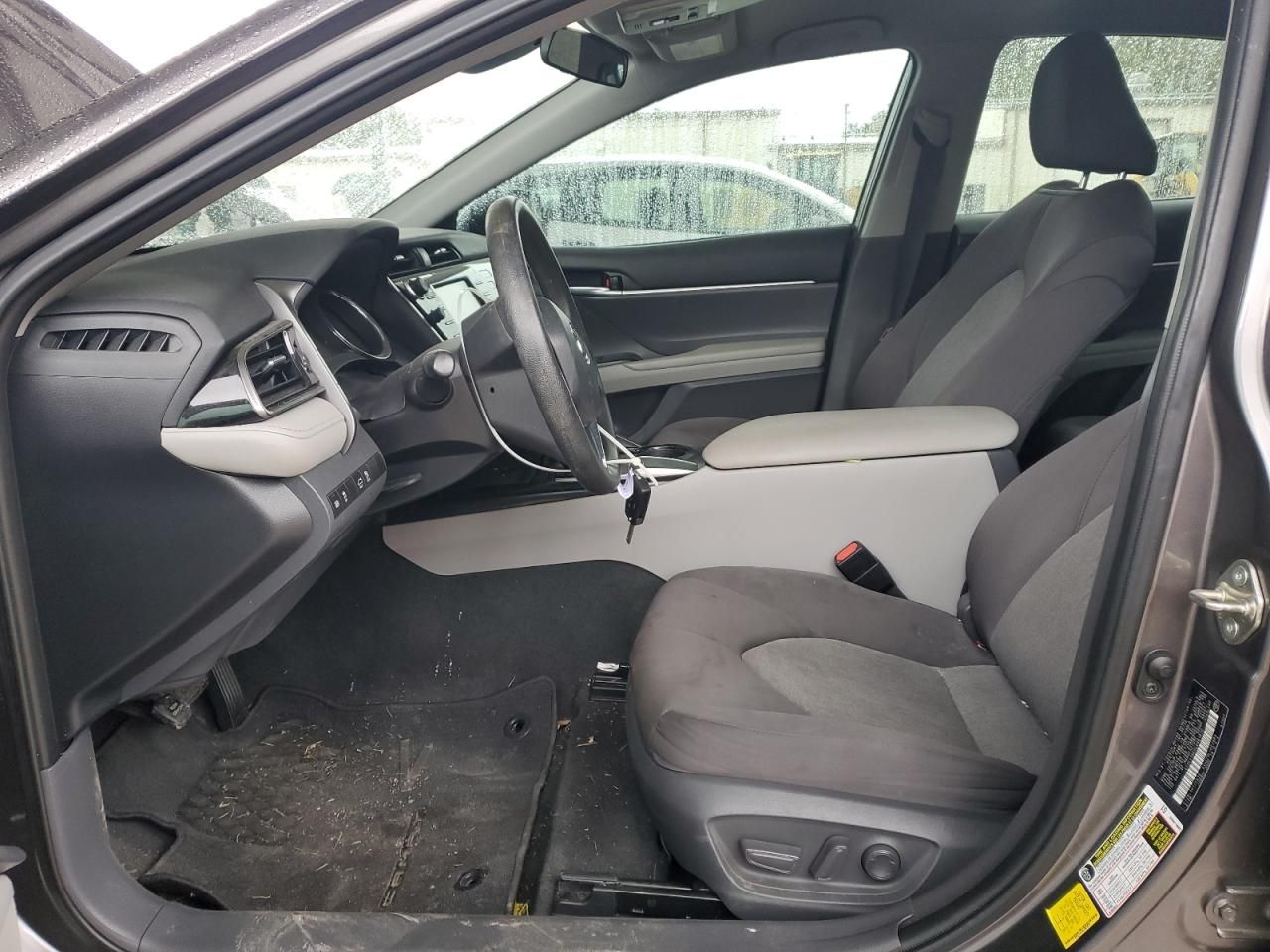 2020 Toyota Camry le