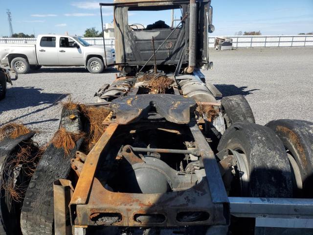 2015 Mack CXU613 Semi Truck