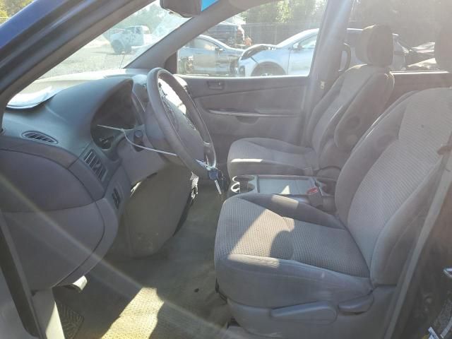 2006 Toyota Sienna CE