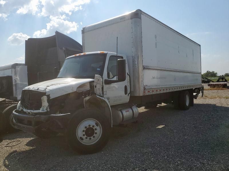 2022 International MV607-BOX Truck