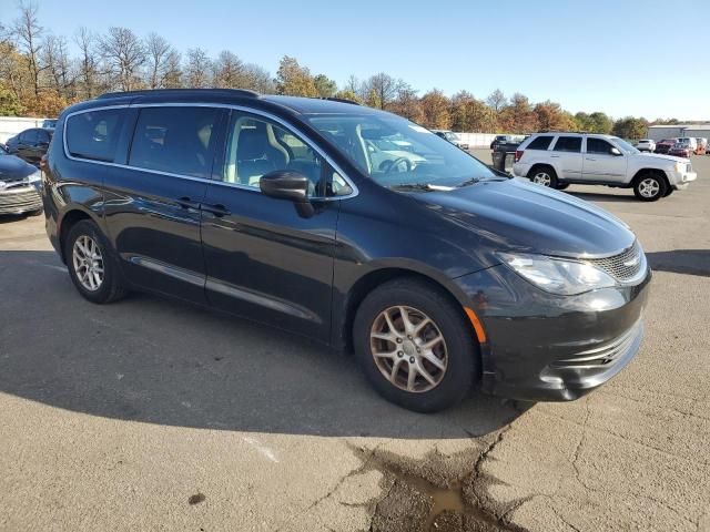 2020 Chrysler Voyager lxi