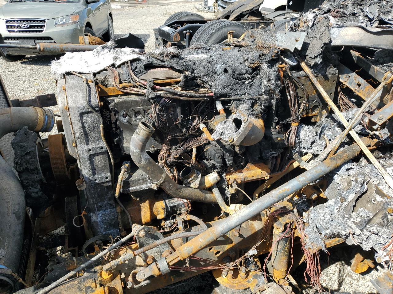 2007 International 9200I Semi Truck