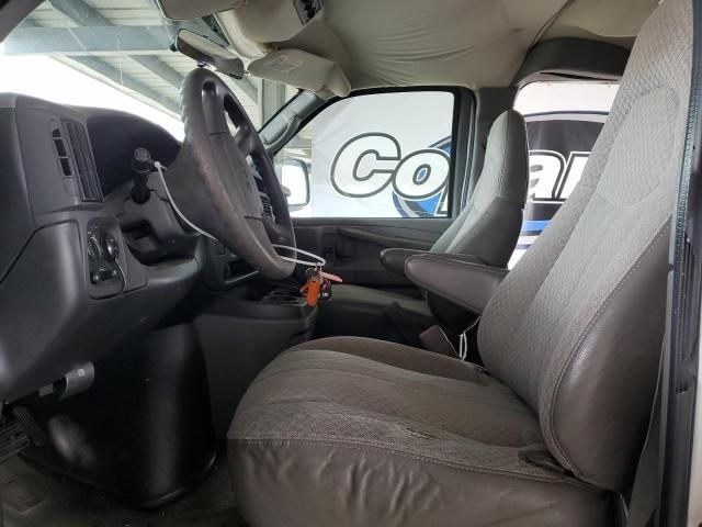 2004 GMC Savana G3500
