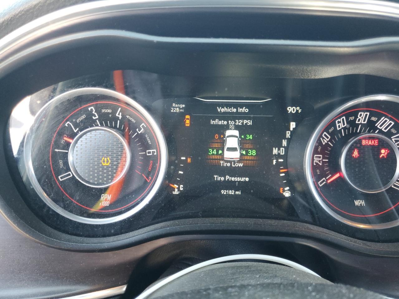 2016 Dodge Challenger sxt