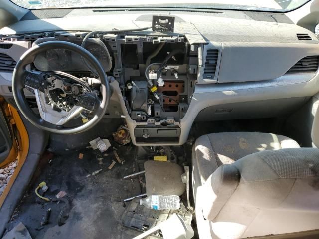 2016 Toyota Sienna