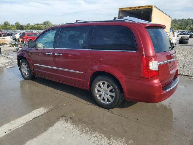 2015 Chrysler Town & Country Touring