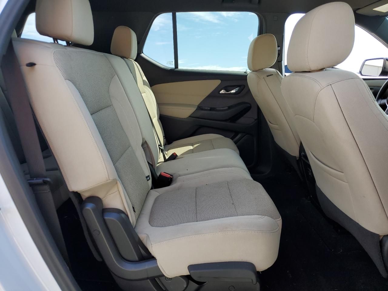 2022 Chevrolet Traverse ls